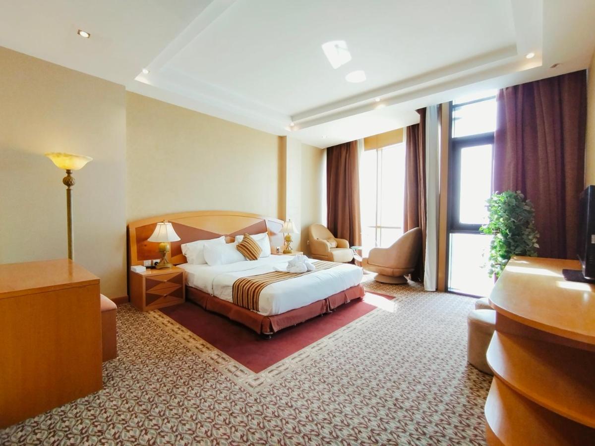 Апартаменты Elite Tower Seef Экстерьер фото