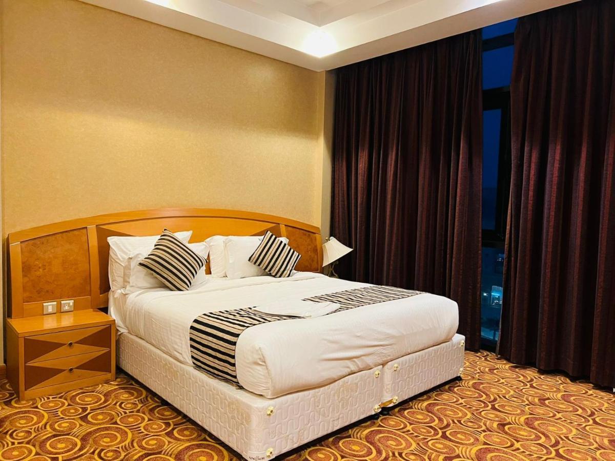 Апартаменты Elite Tower Seef Экстерьер фото